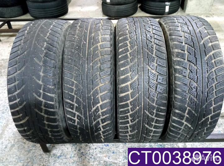Kumho I'Zen RV Asymmetric 235/65 R17 96T