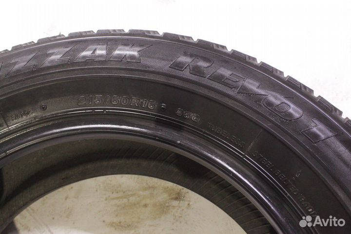 Bridgestone Blizzak Revo1 215/60 R16
