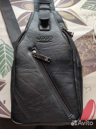 Мужская нагрудная сумка