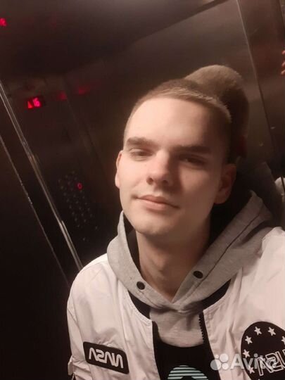 Менеджер по продажам