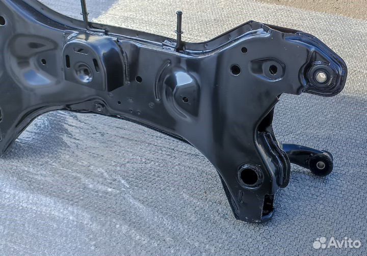 Подрамник передний Hyundai Getz (дорест)