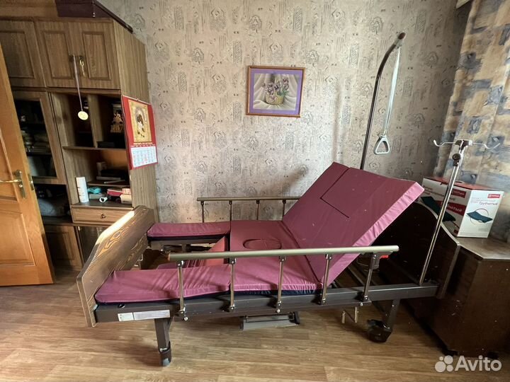 Медицинская кровать для лежачих больных