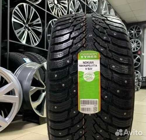 Nokian Tyres Hakkapeliitta 9 215/60 R16