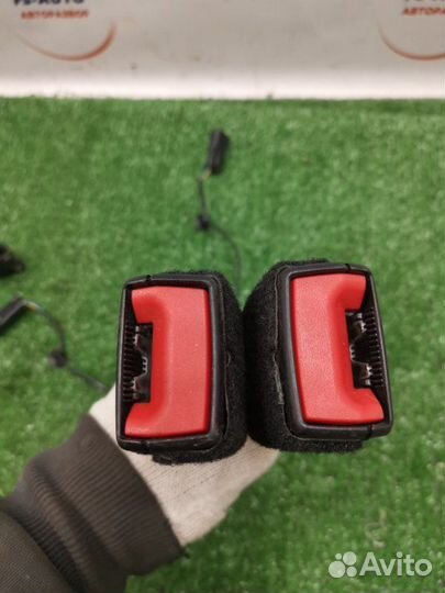 Замок ремня безопасности передний Ford Kuga 2 2.0