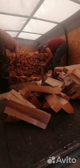 Дрова в укладку