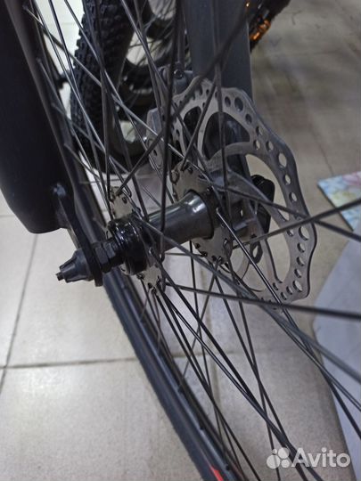 Велосипед горный Axis 700 MD 