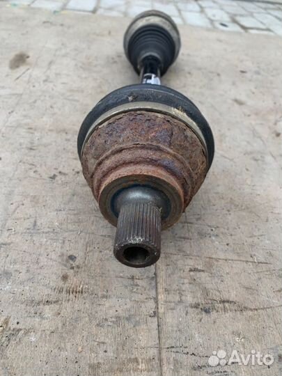 Привод передний левый Volkswagen Golf 5 1.4 CAX