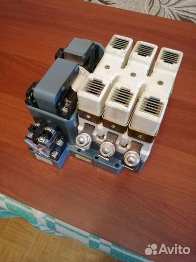 Контактор Fuji Electric Japan SRC 3631-8 260-450