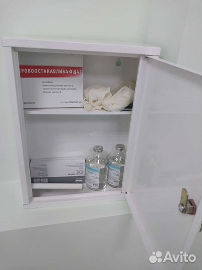 Шкафчик навесной