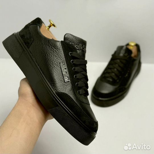 Кроссовки Baldinini современные