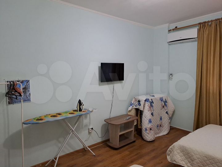 1-к. квартира, 53 м², 1/4 эт.