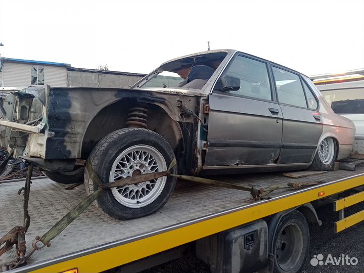 Кузов распил на бмв е 28 (BMW e28)