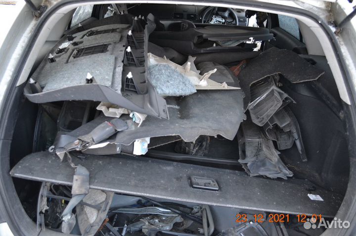 Toyota Avensis универсал седан 2007 Распил