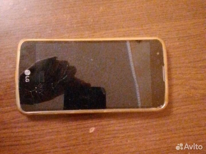 Телефон LG k8