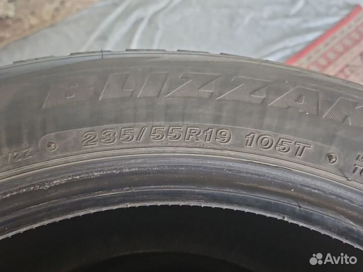 Bridgestone Blizzak DM-V2 235/55 R19 105