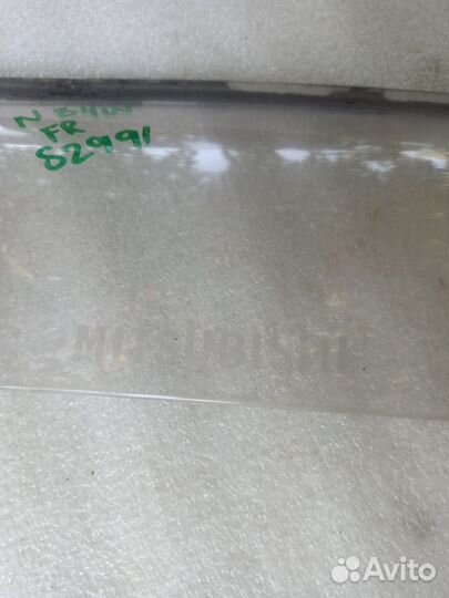 Ветровик правый Mitsubishi Grandis chariot