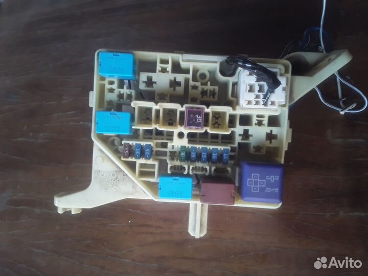 Блок предохранителей тойота