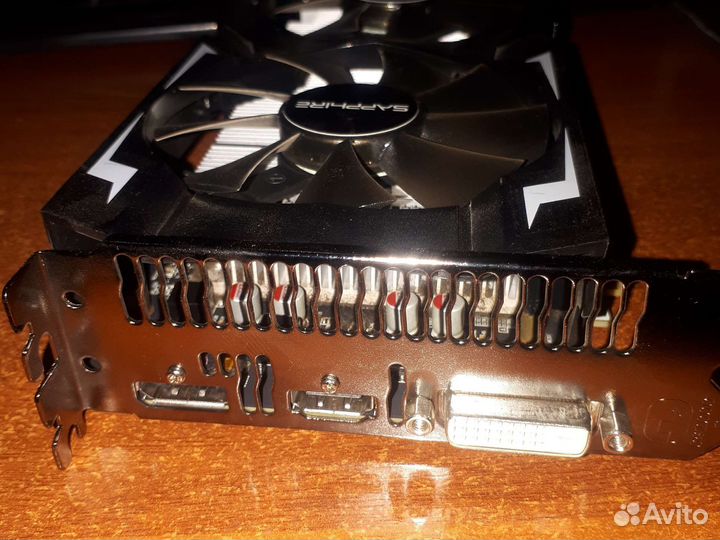 Видеокарта Sapphire Radeon RX560 4Gb