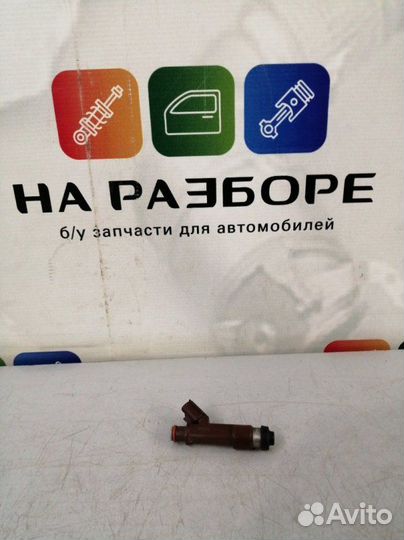 Форсунка Toyota Land Cruiser 200 2UZ-FE 2008