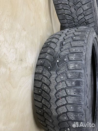 Bridgestone Blizzak Spike-01 225/45 R18 91T