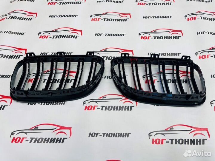 Ноздри BMW 3 E92 2010-2013 Черный глянец с