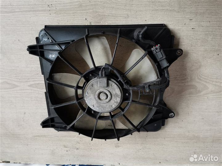 Вентилятор радиатора Honda Civic 4D 2007