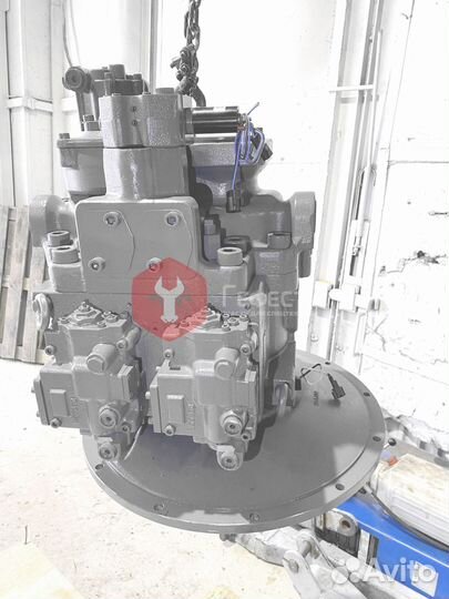 Гидравлический насос JCB JS330