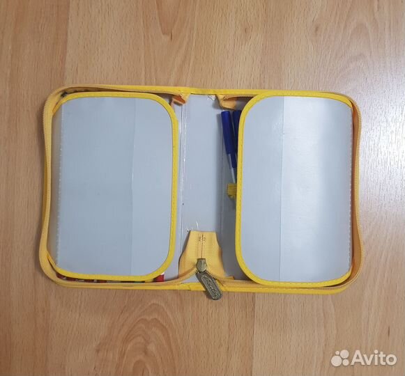 Пенал школьный с набором канцтоваров