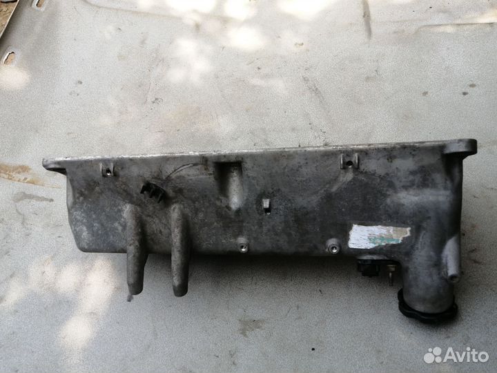 Клапанная крышка для Ford Explorer (U2) 1994-2003