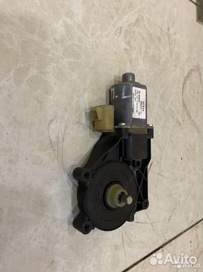 Моторчик стеклоподъемника передний левый Geely Emg