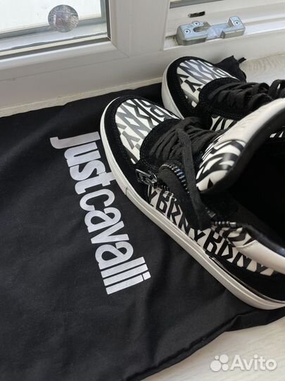 Кроссовки женские dkny