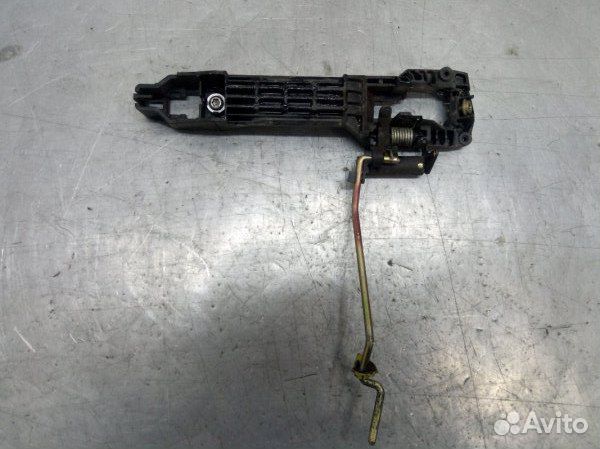 Кронштейн ручки левый Toyota Avensis 2 2003-2008