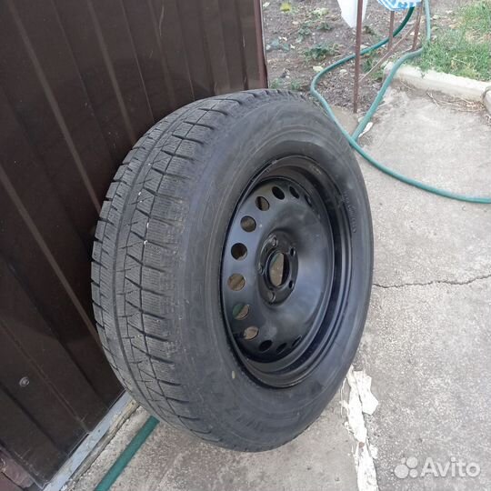 Новый зимний комплект колес Bridgestone R16