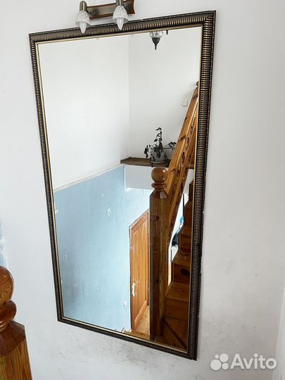 Зеркало настенное