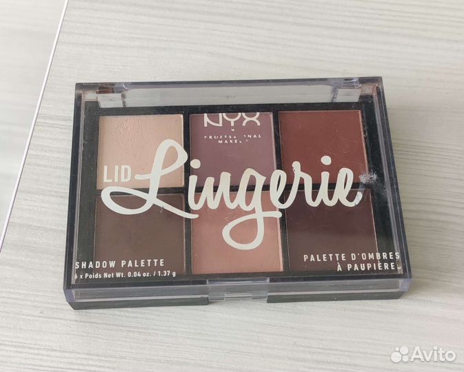 NYX lid lingerie shadow palette