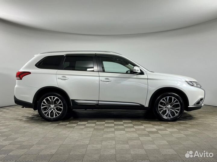 Mitsubishi Outlander 2.0 CVT, 2018, 75 200 км