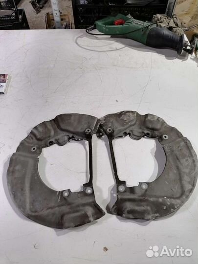 Bmw e60 кожух тормозных дисов