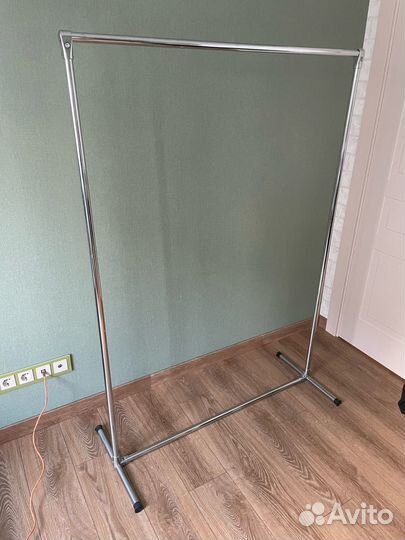 Стойки вешало для одежды