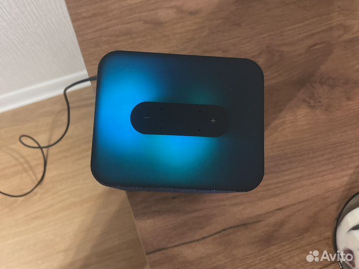 Умная колонка алиса