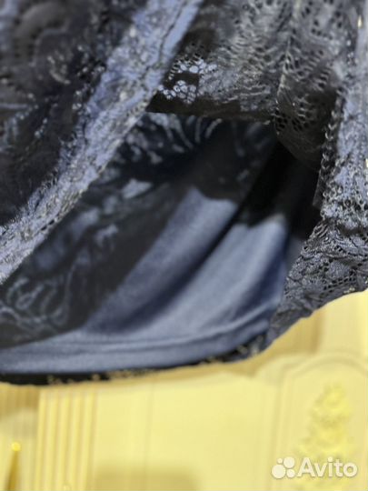 Блуза новая кружевная с вырезом на рукавах 52-54