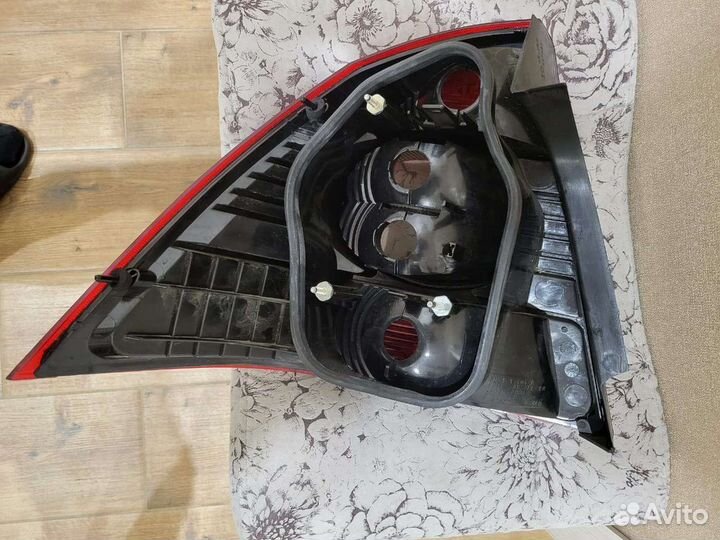 Задний правый фонарь Ford Focus 2