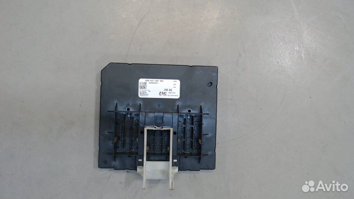 Блок управления бортовой сети Volkswagen Tiguan, 2