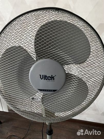 Вентилятор напольный vitek