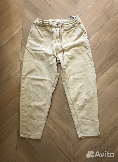 Бежевые штаны Pull&Bear