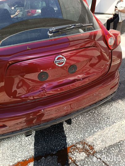 Nissan Juke 1.6 CVT, 2013, битый, 143 000 км