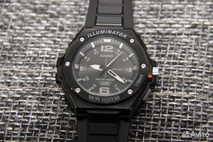 Наручные часы Casio MWA-100HB-1A