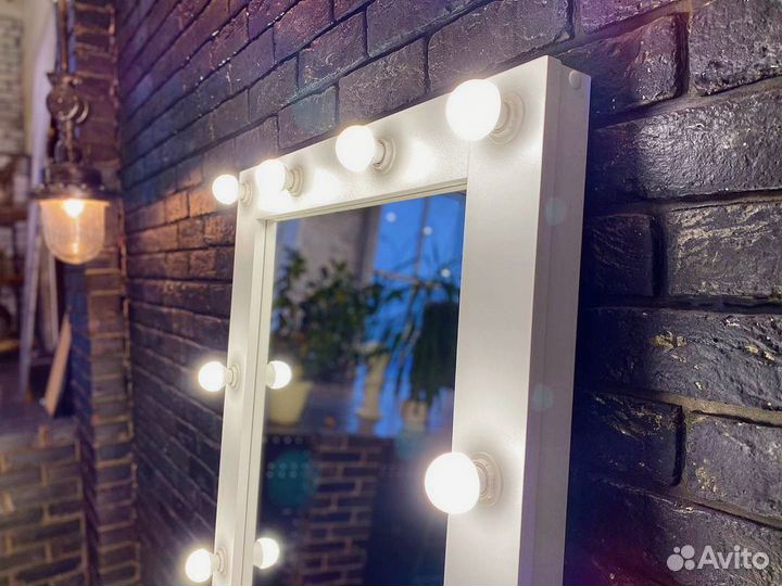 Гримерное зеркало в полный рост