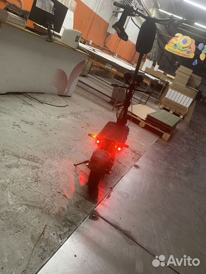 Электросамокат kugoo g1