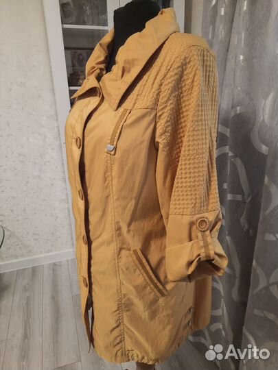 Плащ женский