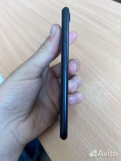 Телефон iPhone 7 128gb